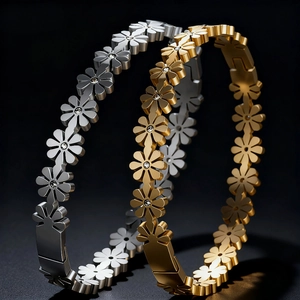 Bracelet Jonc Fleur Marguerite Acier Inoxydable Strass Chic Niche Élégant Bijoux Pour Femmes Design Floral À Boucle