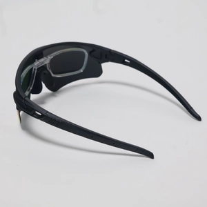 2025 Sport cycling sunglasses for men with inner frame for myopia in matte black