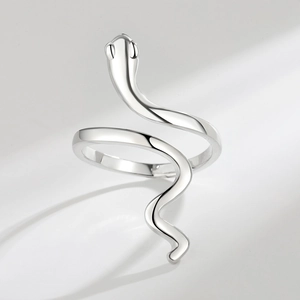 Vintage silver snake-shaped open ring with polished finish and minimalist 3D design