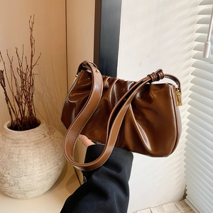 Women Pleated Cloud Shoulder Bag Glossy PU Leather Vintage Underarm Bag With Adjustable Strap And Metal Buckle Fashion