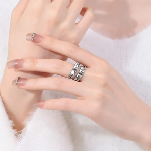 Adjustable couple rings with mountain and cedar forest engravings in retro silver style