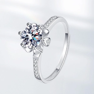 Anello regolabile in argento S925 con moissanite da 1ct e montatura classica a sei griffe