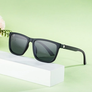 Polarisierte Quadrat-Sonnenbrille für Herren mit mattem Gestell und dunklen UV-Gläsern