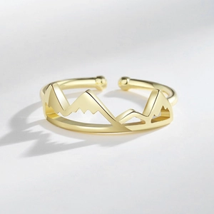 Bague montagne dorée ajustable au design minimaliste et naturel pour femme