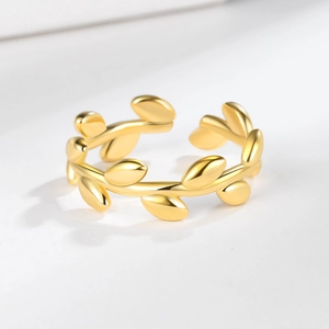 Anello aperto elegante con foglie di ulivo dorate e design minimalista