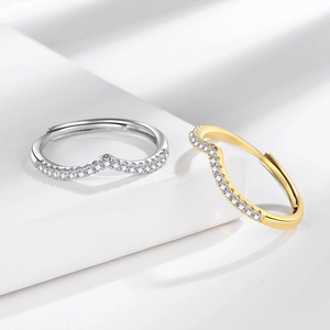 Minimalist V-shaped pavé moissanite rings in gold and silver finish for women