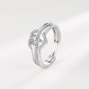 Sparkling silver heart-shaped ring for women with double band paved in small crystals