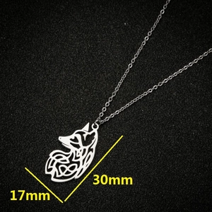 Collier avec pendentif tête de loup en acier inoxydable et design de nœud celtique