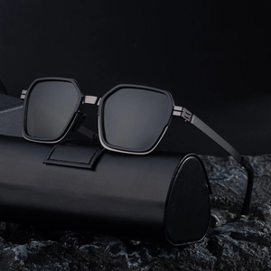 Polarized square sunglasses in matte black frame with foldable leather case