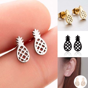Boucles d'Oreilles Clous Ananas en Acier Inoxydable Design Fruit Creux Jolies Boucles d'Oreilles Minimalistes pour Femmes Filles Bijoux de Mode Quotidienne