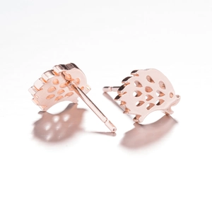 Chic hollowed-out hedgehog stud earrings in elegant rose gold finish for women