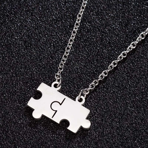 Minimalistisches Puzzle-Anhänger-Halskette aus Edelstahl für Damen Mode Puzzleteil Schlüsselbein Kette Schmuck Halsketten