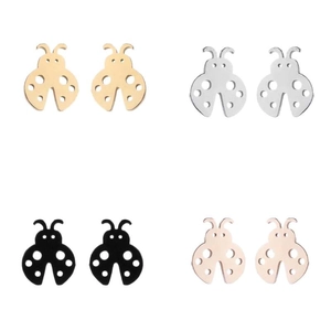 Orecchini a perno a forma di coccinella in acciaio inossidabile in quattro colori metallici