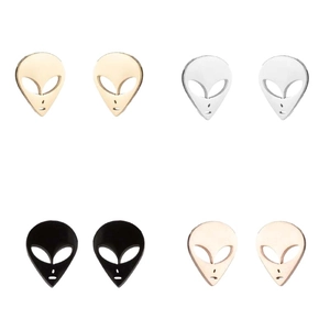 Lot de quatre boucles d'oreilles alien en acier inoxydable doré, argenté, noir et rose doré