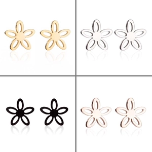 Détails de boucles d'oreilles fleurs creuses en or, argent, noir et or rose
