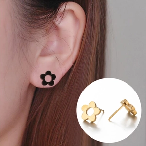 Boucles d'oreilles fleurs minimalistes à cinq pétales en acier inoxydable doré et noir