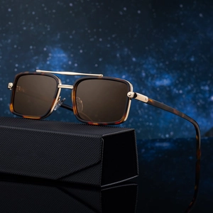 Classic polarized tortoiseshell square sunglasses with gold double bridge and black case
