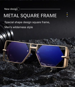 Detailaufnahme der Herren Sonnenbrille mit Metallrahmen und blauen sechseckigen Gläsern