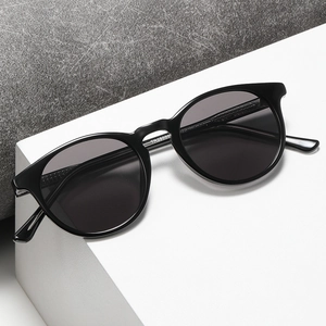 Classic black round frame oversized sunglasses for women with gray lenses TR28030