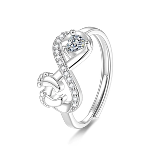 Infinity heart ring with baby footprints and sparkling zircon for mother's gift