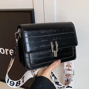 Retro black crocodile texture crossbody square bag with vintage 1987 wide shoulder strap