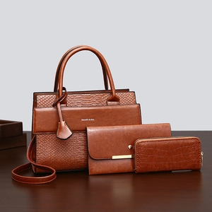 Three-piece retro crocodile pattern tote bag set with envelope clutch and long wallet