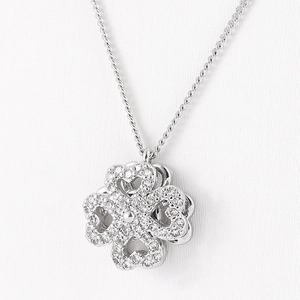 Hollow Heart Four Leaf Clover Rotating Pendant Necklace Zircon Copper Jewelry For Women Elegant Fashionable Gift