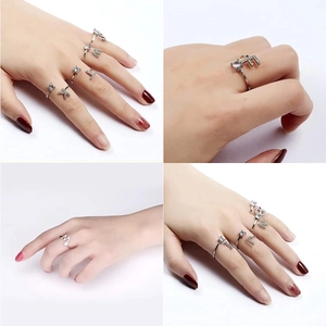 Set di 26 anelli regolabili in argento con zirconi e iniziali lettere K, M, E