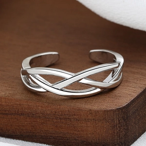 Vintage 925 silver plated braided twist open ring with minimalist infinity style design