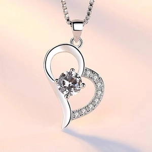 Elegante Collana Con Pendente A Cuore Rame Intarsio Di Zirconia Cubica Gioielli Romantici Per Donne Accessorio Di Moda