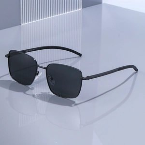Polarized black square frame sunglasses for men with metal temples and mirrored reflection