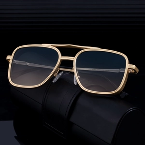 Fashionable full-frame metal sunglasses with golden double-bridge and leather case
