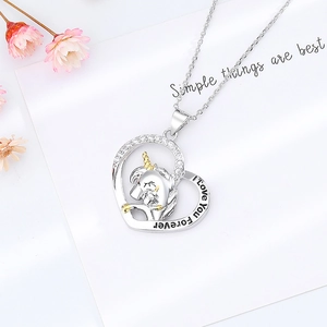 Collier licorne en cœur argenté avec gravure I Love You Forever et pierres en zircone