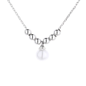 Minimalist pearl necklace with V-shaped silver beads and a high-luster white pendant pearl