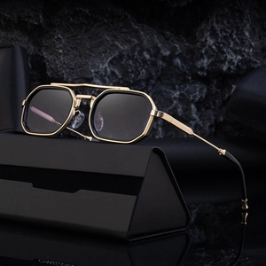 Lunettes de soleil polarisées rétro pour hommes avec monture octogonale en métal doré