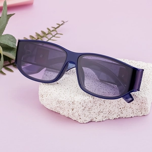Fashionable dark blue square frame sunglasses for women with purple gradient lenses