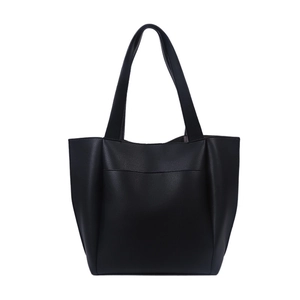 Sac fourre-tout minimaliste en similicuir noir avec de longues bandoulières pour le bureau