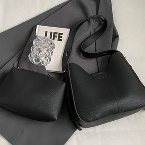 Vintage black lychee pattern leather bucket bag set with wide shoulder strap