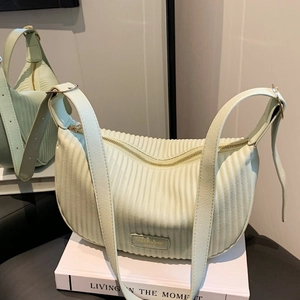 Women Pleated Shoulder Bag Crescent Hobo Satchel PU Leather Wrinkled Texture Solid Color Versatile Fashion Handbag