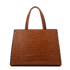 Elegante borsa a mano marrone con stampa coccodrillo e forma a trapezio classica