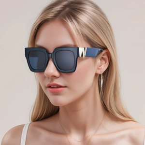 Square Sunglasses Anti Blue Light Oversized PC Frame Metal Decoration UV400 Protection Fashion Shades For Women