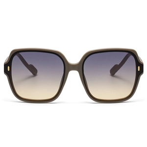 Fashionable square frame polarized sunglasses with brown frames and gradient lenses