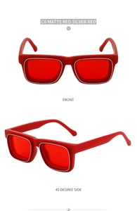 Vue détaillée de lunettes de soleil carrées rouge mat avec accents argentés