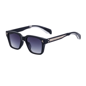 Lunettes de soleil carrées rétro avec monture noire épaisse et verres dégradés, vue latérale