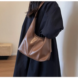 Grand sac à bandoulière marron en cuir PU avec double couture verticale décorative