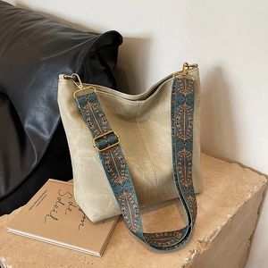 Women Hobo Shoulder Bag Vintage PU Leather Large Capacity With Ethnic Embroidered Wide Strap Bohemian Crossbody Bag