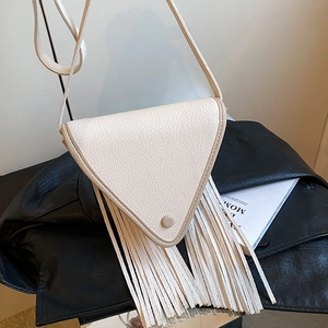 Sac À Bandoulière Triangle En Cuir PU Avec Longues Franges Fermoir Magnétique Mode De Rue Petit Sac Femme Élégant
