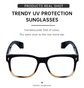 Front view of square oversized frames with black and tortoise shell gradient pattern