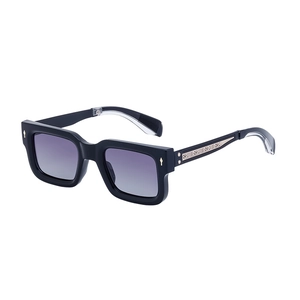 Retro Polarisierte Sonnenbrille mit schwarzem quadratischem Rahmen und lila Farbverlauf