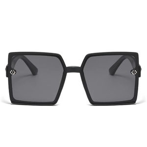 Square polarized TAC sunglasses for women with black frame and silver metal accents